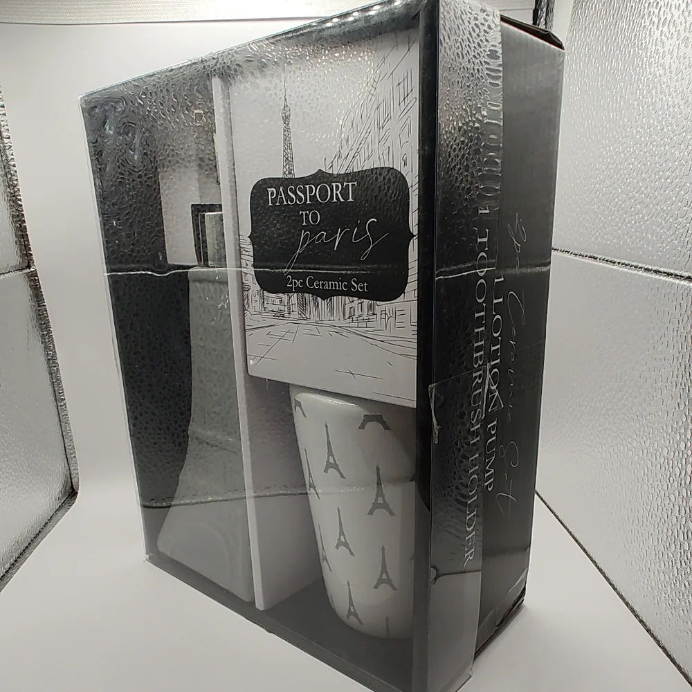 2 PC Paris Ceramic Set New in A Box Toothbrush Holder